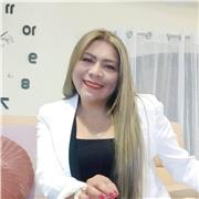 Profesora particular con dominio en acompañamiento e inteligencia emocional a personas de todas las edades. Alta empatia, y absoluta responsabilidad y adaptación al entorno.